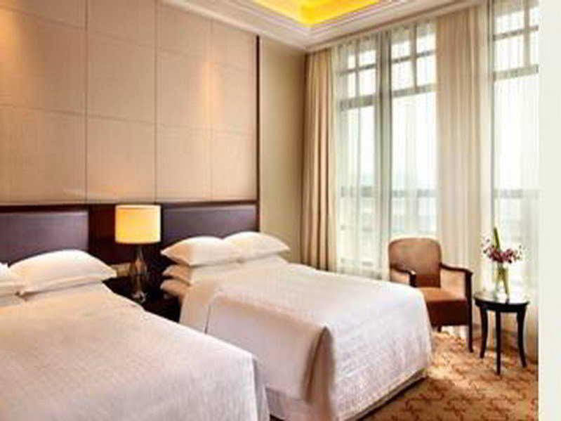 Sheraton Jiangyin Hotel Exterior photo